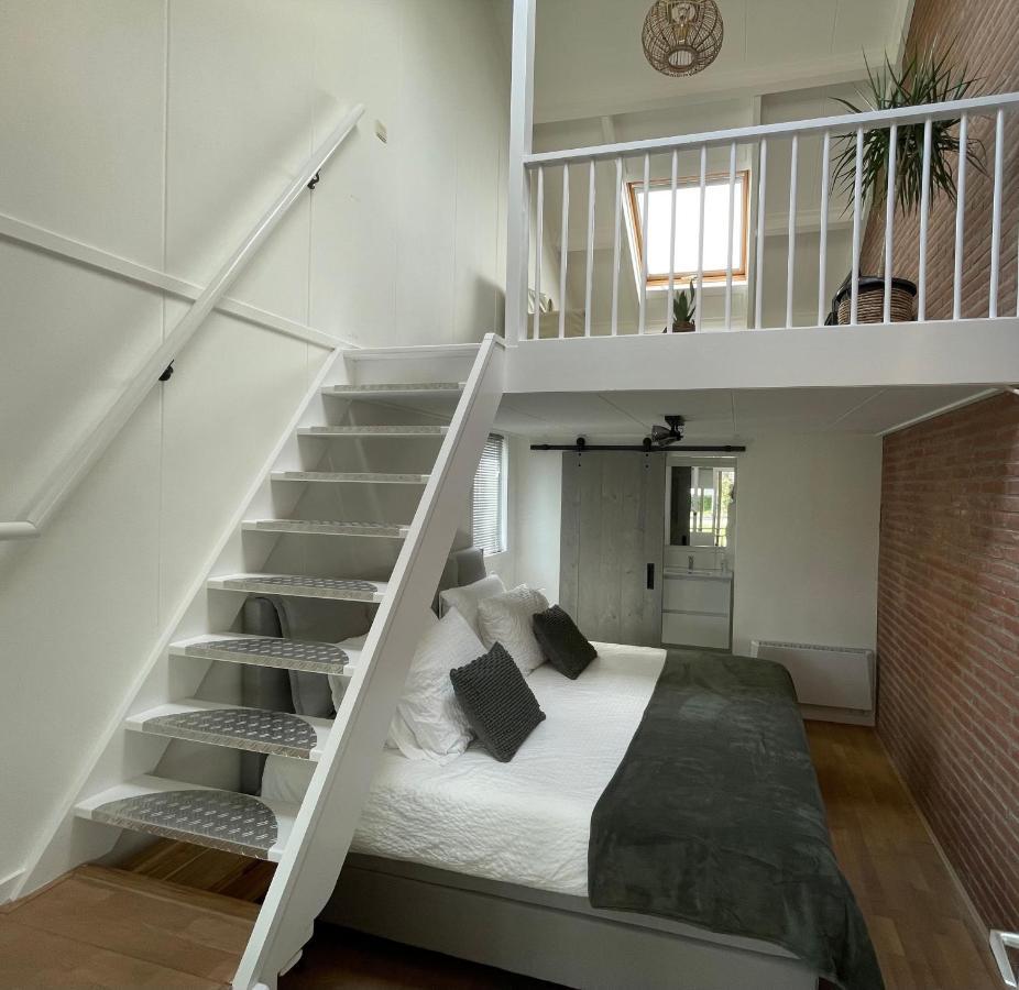 Bed and Breakfast Logeren Bij Grea Звартслёйс Экстерьер фото